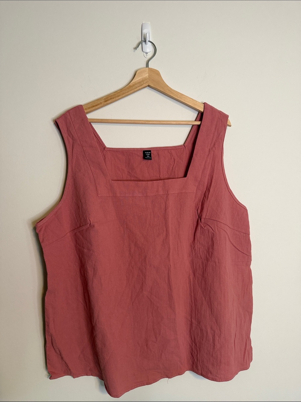 SHEIN Square-Neck Sleeveless Tank in Rose